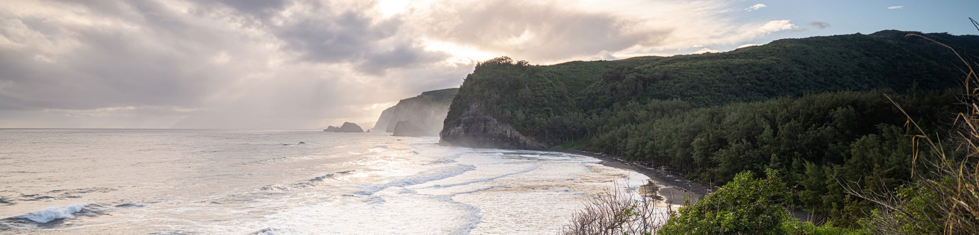 view of ocean from a cliff